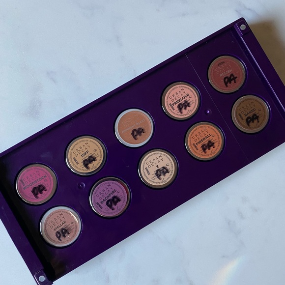 Urban Decay 10 Eyeshadow Pink / Mauve Custom Artistry Palette - Picture 7 of 11